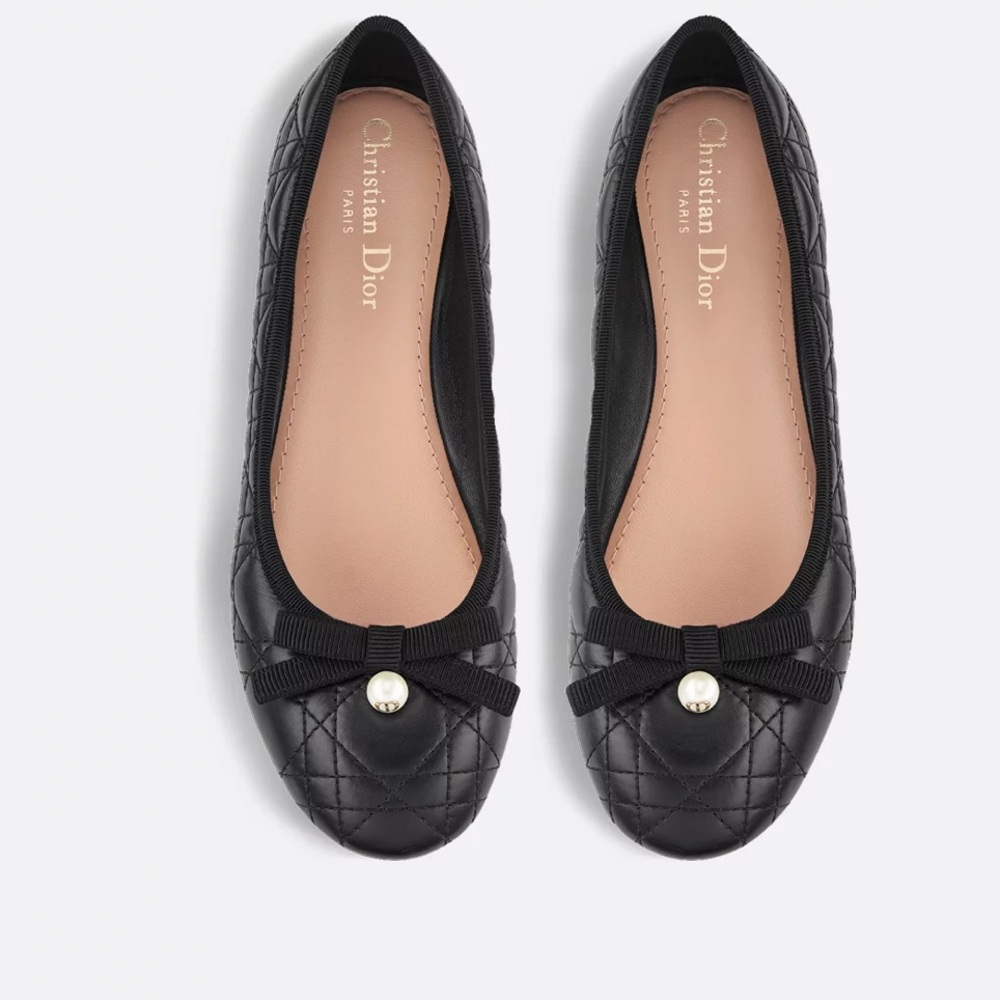 Dior Black Quilted Cannage Flats with Bow and Pearl Size 40. GREAT CONDITION